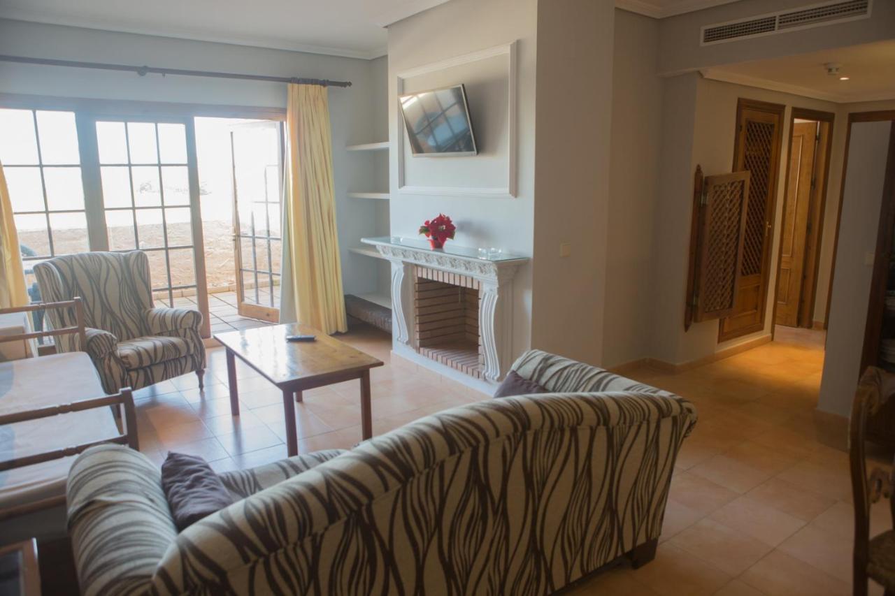 סן פרננדו Apartamentos Turisticos Bahia Sur מראה חיצוני תמונה